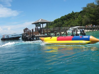 banana-boat-ride-fun-try-it-sabah-malaysia+1152_12907637931-tpfil02aw-14621